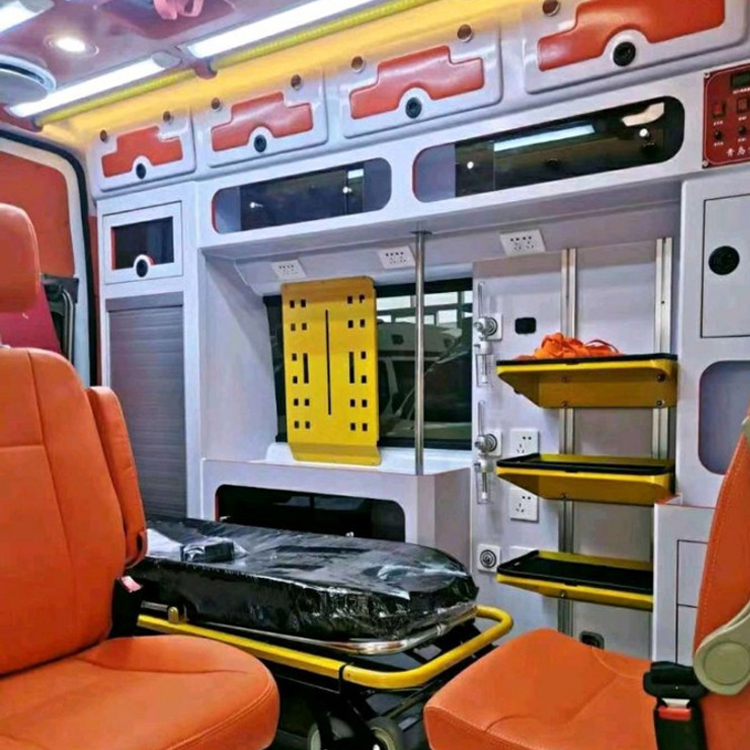 柳林长途救护车护送病人租赁价格